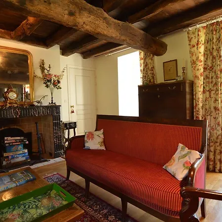 Semesterbostad Spacious In Ass Rac With A Fenced Pond