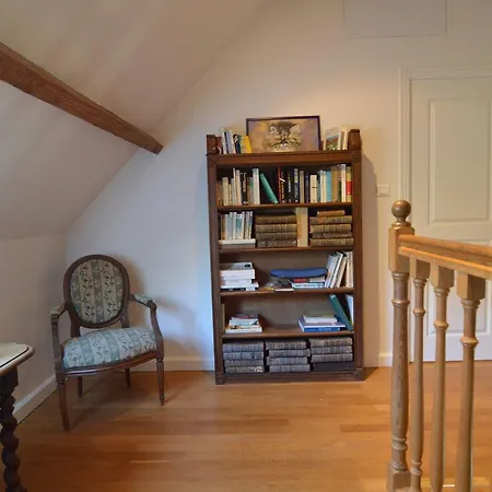 Spacious In Ass Rac With A Fenced Pond Semesterbostad