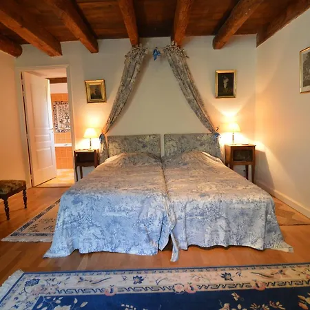 Spacious In Ass Rac With A Fenced Pond *