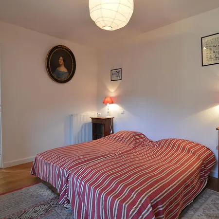 Spacious In Ass Rac With A Fenced Pond Semesterbostad *