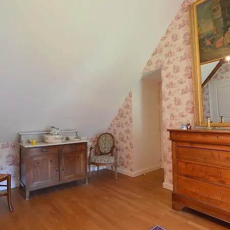 Spacious In Ass Rac With A Fenced Pond Semesterbostad Assérac