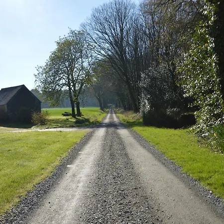 Semesterbostad Spacious In Ass Rac With A Fenced Pond *